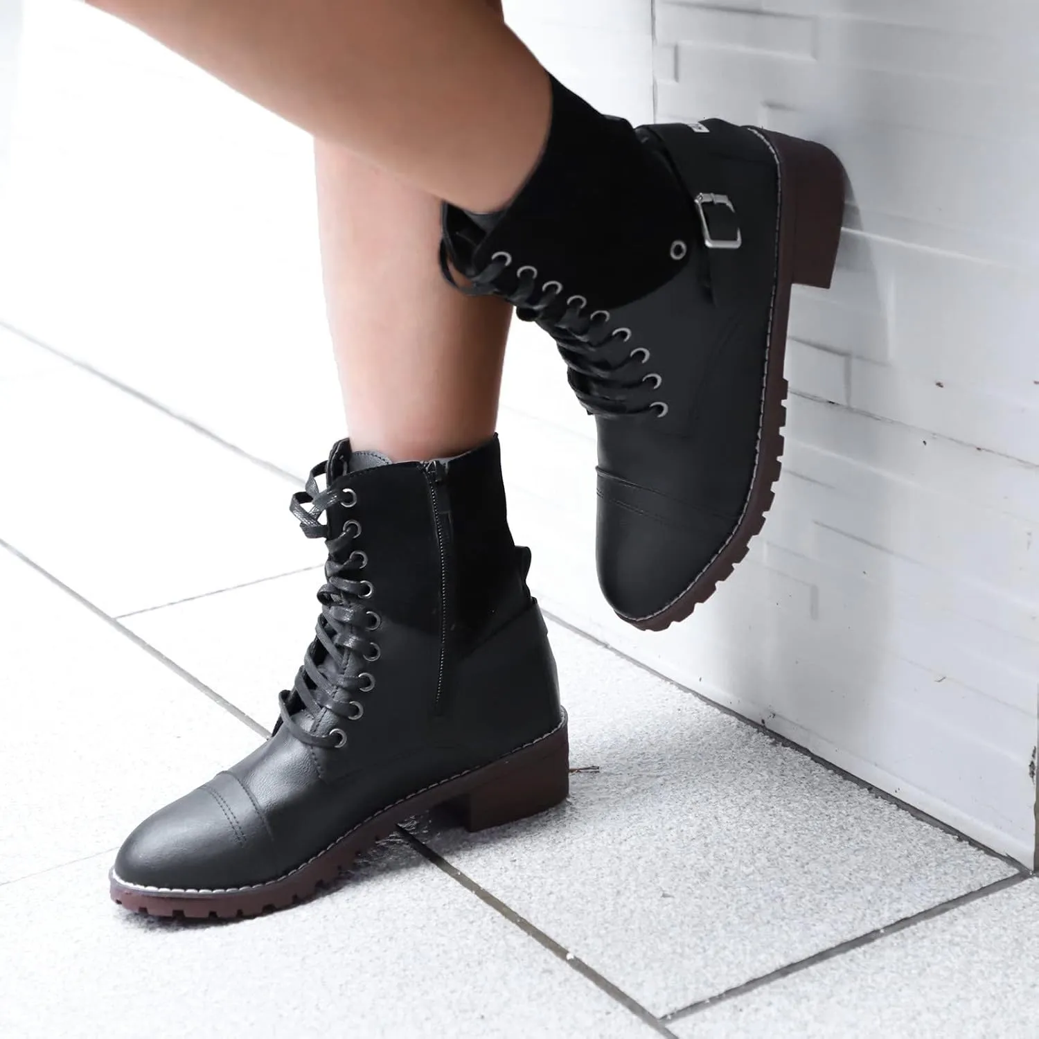Ankle Boots for Women Leather Combat Boots for Women Fashionable Leather Lace up Pointed Toe Rubber Sole Outdoor Boot