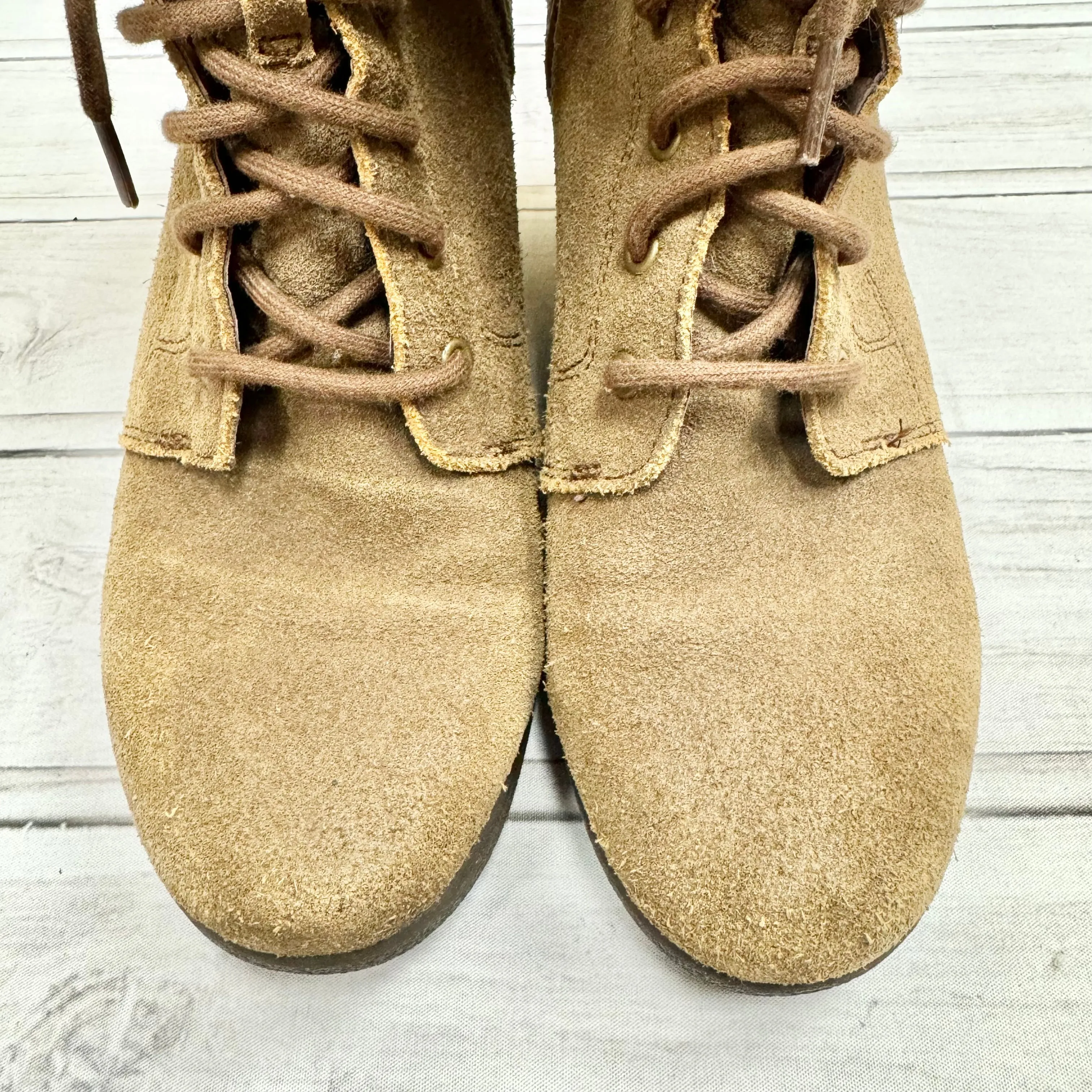 Boots Ankle Flats By Ugg  Size: 7.5