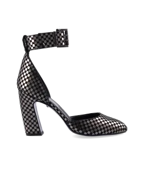 checkered leather pumps