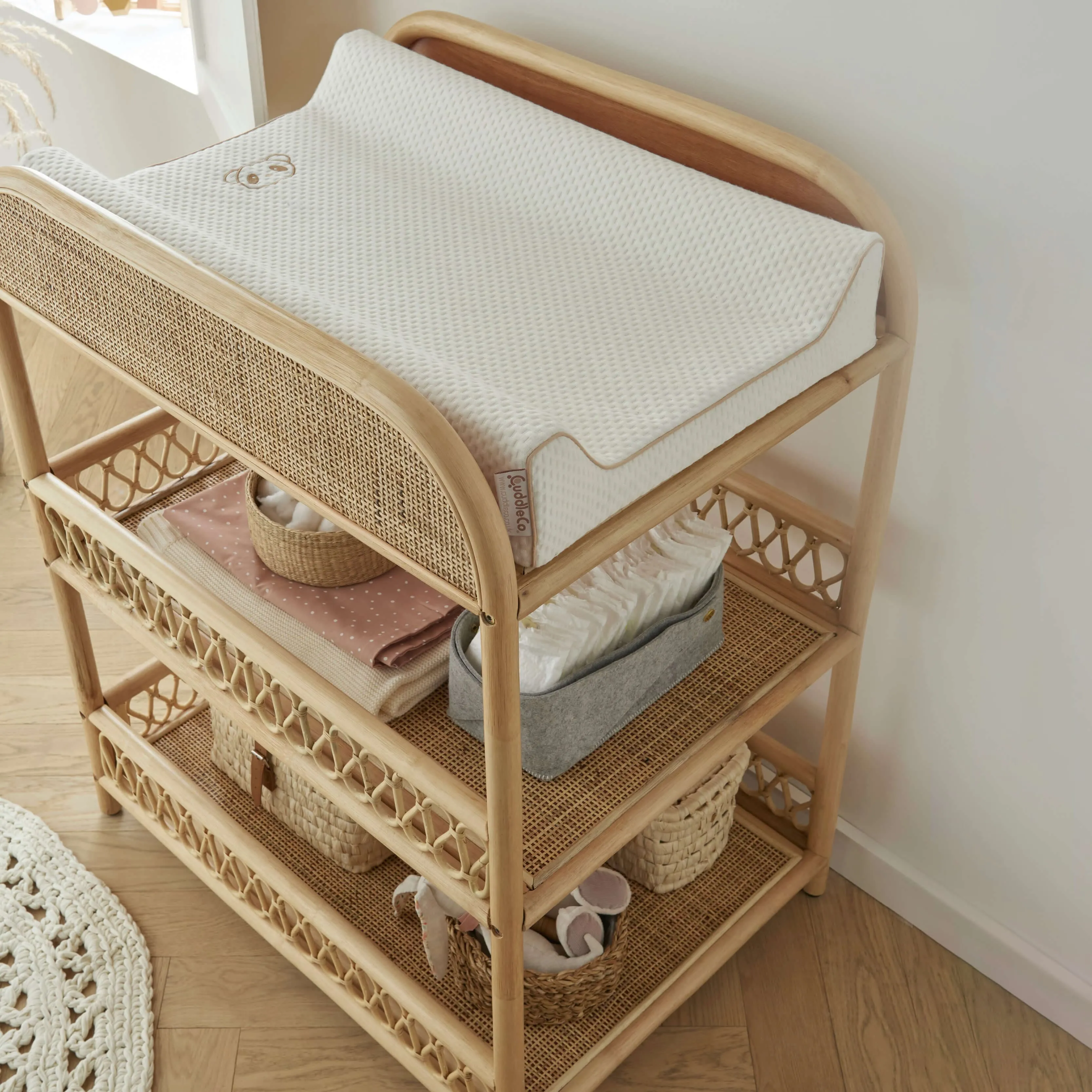 Cuddleco Aria 3pc Set Crib, Changer, Clothes Rail - Rattan