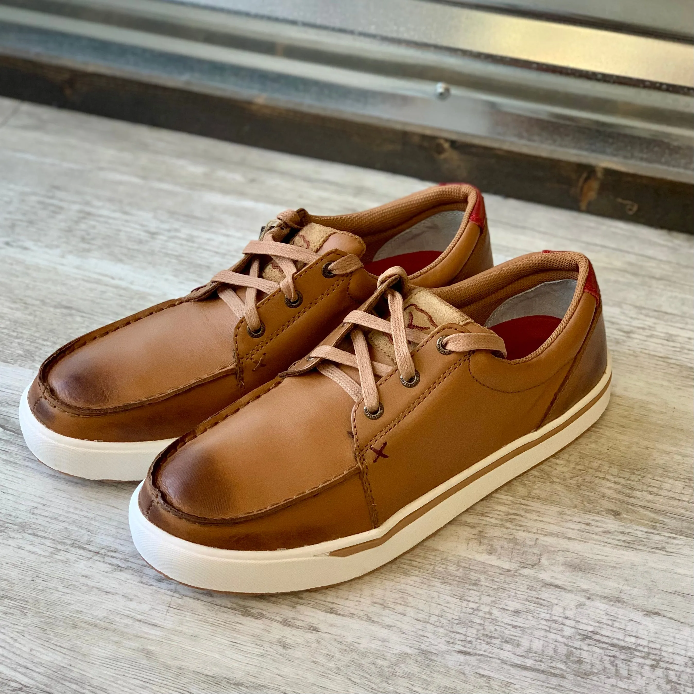 Men's Kicks