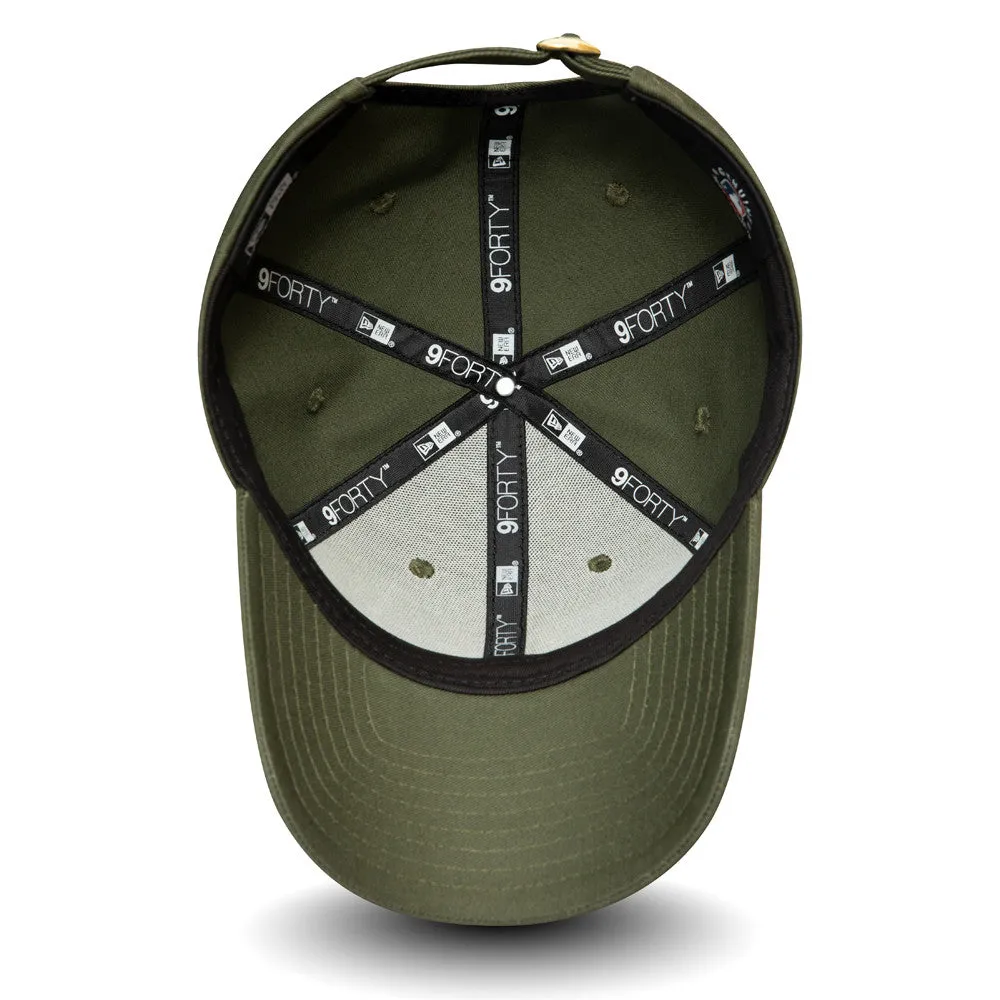 MLB New York Yankees Womens Metallic 9forty Logo Cap
